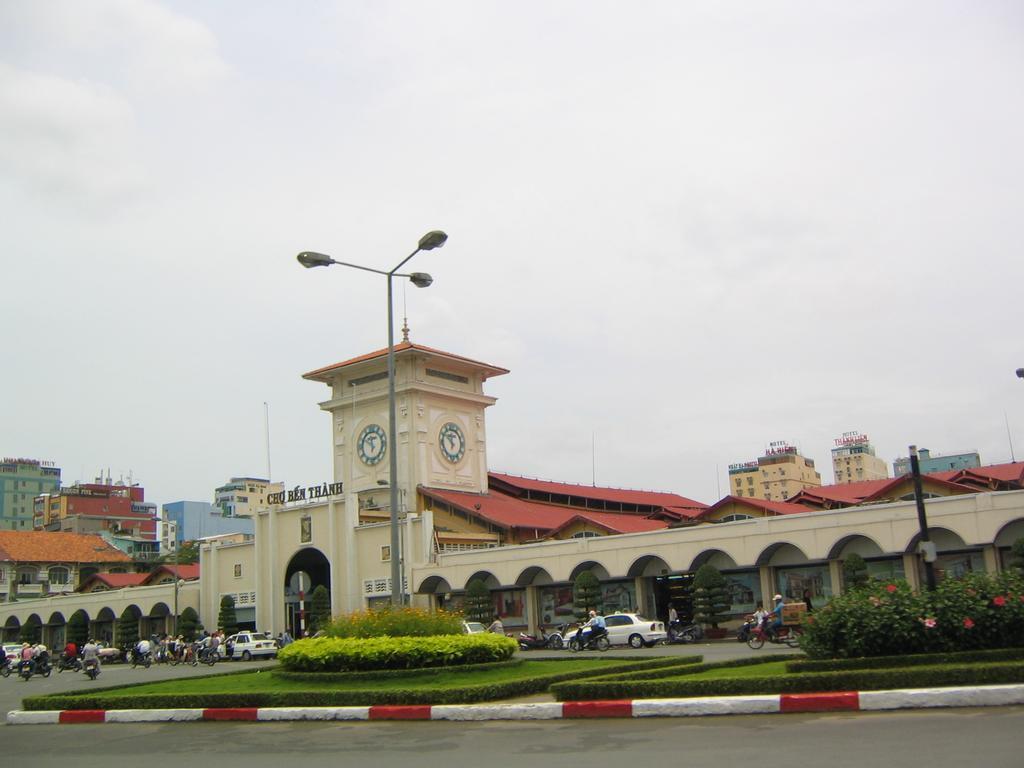 Vilion Central Hotel & Spa Хошимин Екстериор снимка